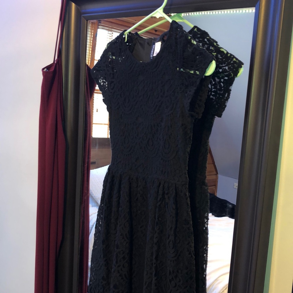 DIVIDED Black Lace Dress